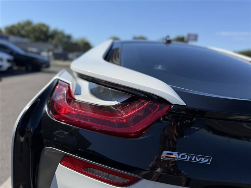 Used 2015 BMW i8 AWD/4WD image 13