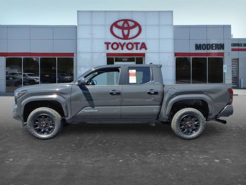 New 2026 Toyota Tacoma SR5 AWD/4WD image 3