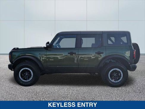 Used 2023 Ford Bronco Badlands image 2