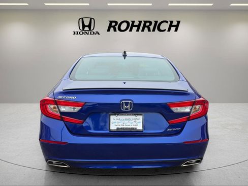 Used 2022 Honda Accord Sport image 4