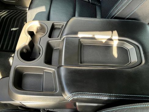 Used 2023 GMC Sierra 1500 Elevation image 17