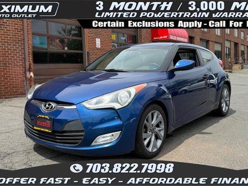 Used 2017 Hyundai Veloster FWD image 1