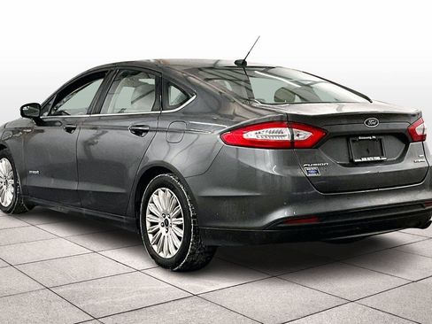 Used 2016 Ford Fusion SE image 10