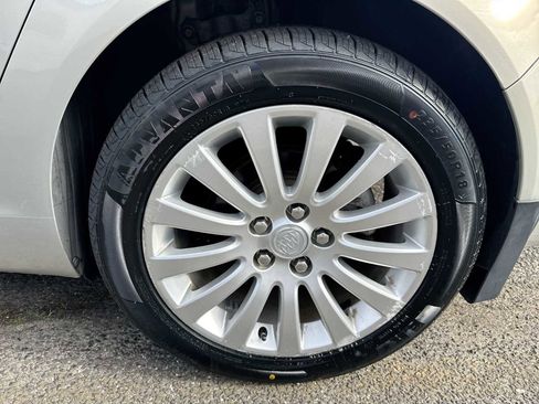 Used 2011 Buick Regal CXL w/ RL3 Preferred Equipment Group image 19