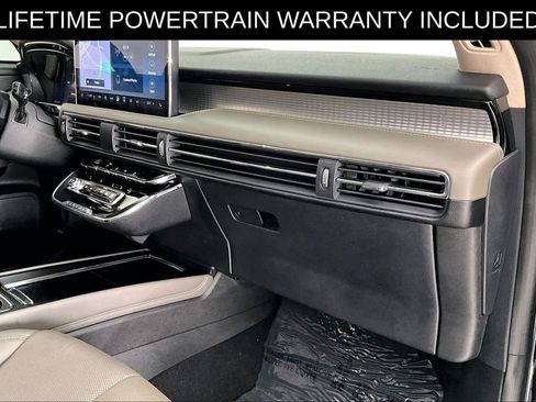 Used 2024 Lincoln Corsair Grand Touring image 21