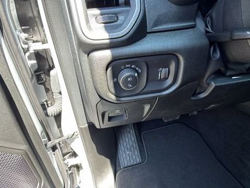 New 2026 RAM 1500 Express AWD/4WD image 29