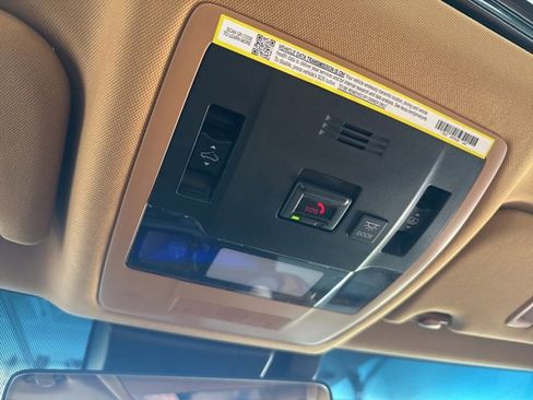 New 2025 Lexus ES 350 Ultra Luxury image 31