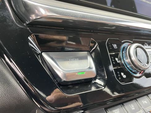 Used 2024 GMC Sierra 2500 Denali Ultimate image 38