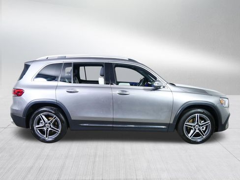 Used 2023 Mercedes-Benz GLB 250 4MATIC image 8
