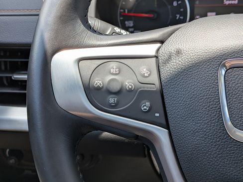 Used 2021 GMC Terrain SLT w/ Infotainment Package II FWD image 25