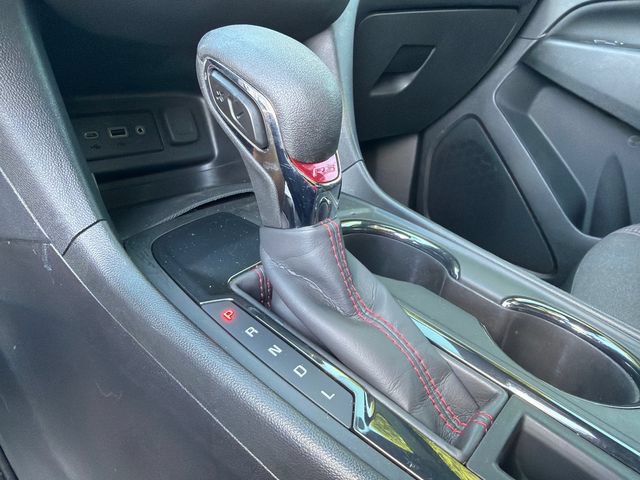 Used 2023 Chevrolet Equinox RS FWD image 32
