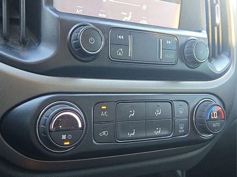 Used 2022 Chevrolet Colorado Z71 w/ Safety Package image 22