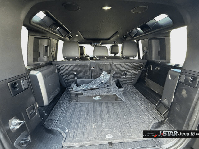 Used 2024 Land Rover Defender 110 X AWD/4WD image 29