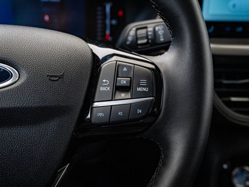 Used 2024 Ford Escape SE w/ Class II Trailer Tow Package FWD image 27