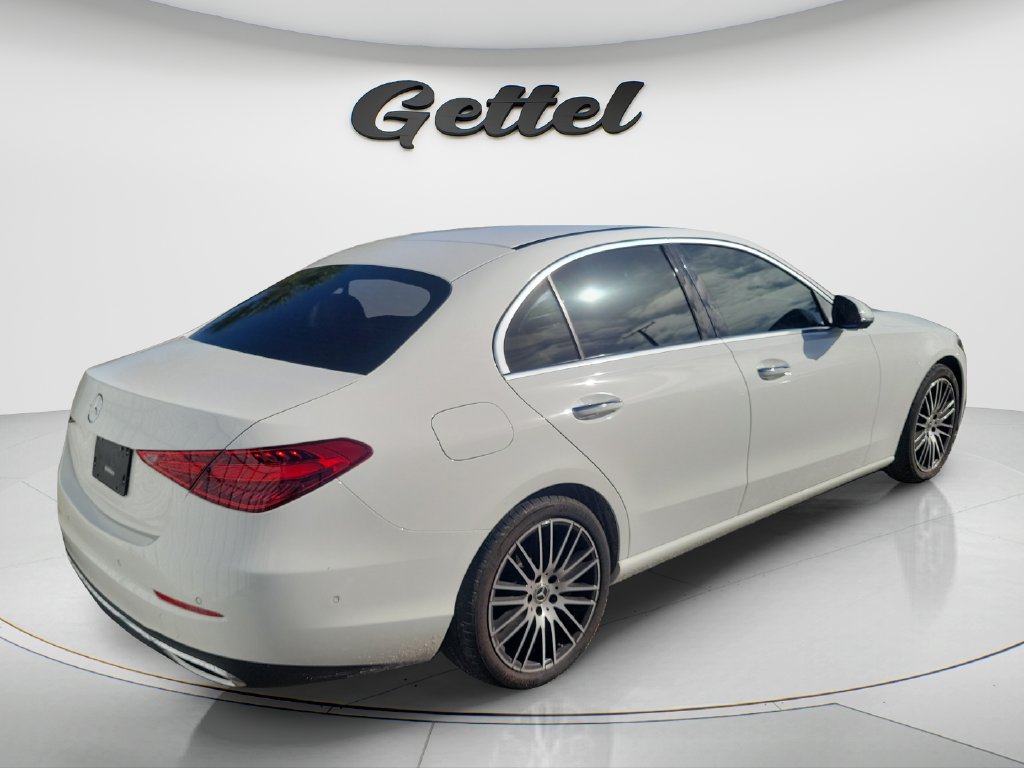 Used 2022 Mercedes-Benz C 300 Sedan image 4