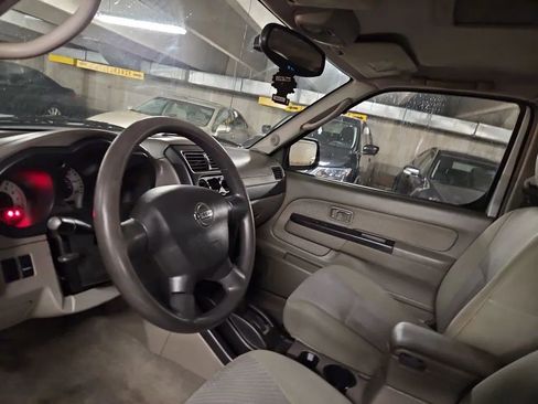 Used 2004 Nissan Xterra XE image 19