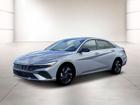 New 2026 Hyundai Elantra Sport image 2