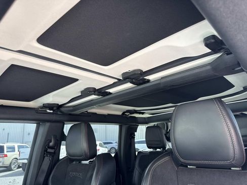 Used 2025 Ford Bronco Raptor image 33
