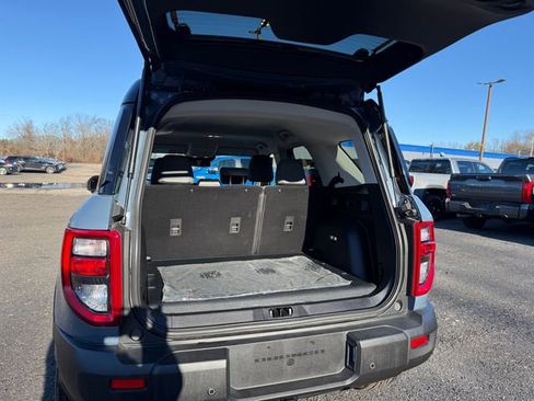 Used 2025 Ford Bronco Sport Badlands image 11