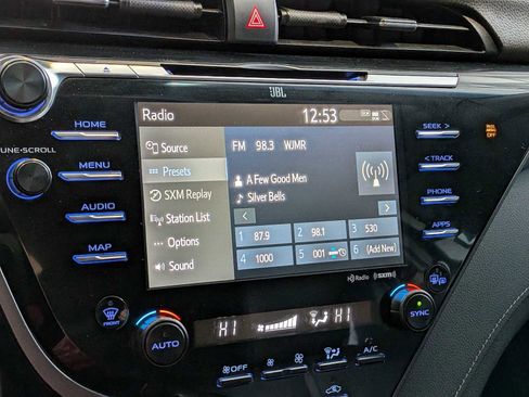 Used 2019 Toyota Camry XSE FWD image 27