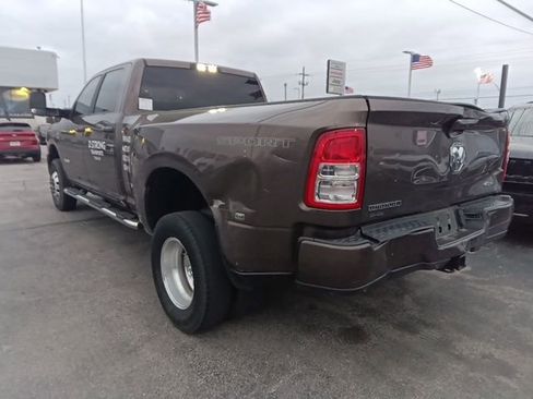 Used 2021 RAM 3500 Big Horn w/ Level 1 Equipment Group AWD/4WD image 4