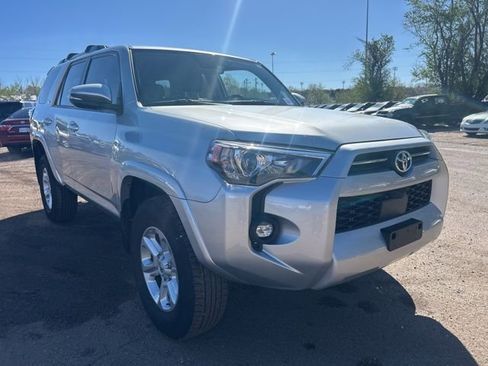Used 2023 Toyota 4Runner SR5 Premium w/ SR5 Premium Package image 7