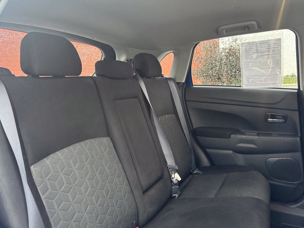 Used 2020 Mitsubishi Outlander Sport ES AWD/4WD image 26