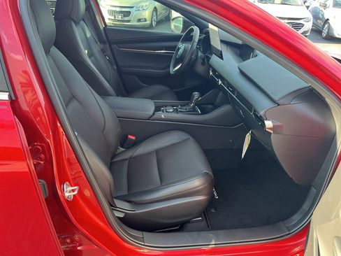 Certified 2025 MAZDA MAZDA3 Hatchback w/Premium Plus Pkg image 33