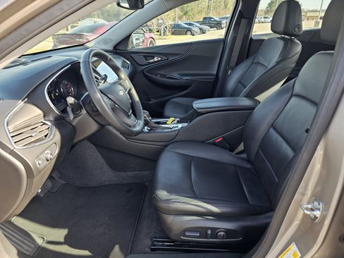 Used 2024 Chevrolet Malibu LT image 16