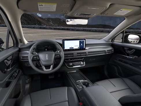 New 2026 Lincoln Corsair Premiere image 9