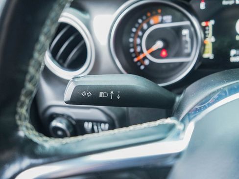 Used 2020 Jeep Wrangler Unlimited Sahara image 19