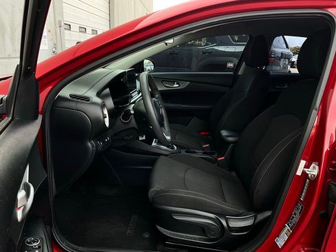 Used 2019 Kia Forte LXS image 10