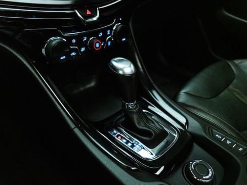 Used 2015 Chevrolet SS image 24