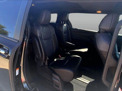 Used 2024 Toyota Sienna XLE Woodland Edition AWD/4WD image 20