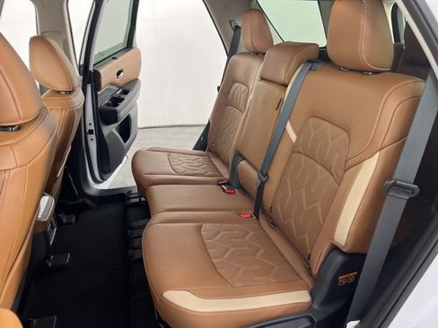 New 2026 Nissan Pathfinder Platinum w/ Cargo Package image 43