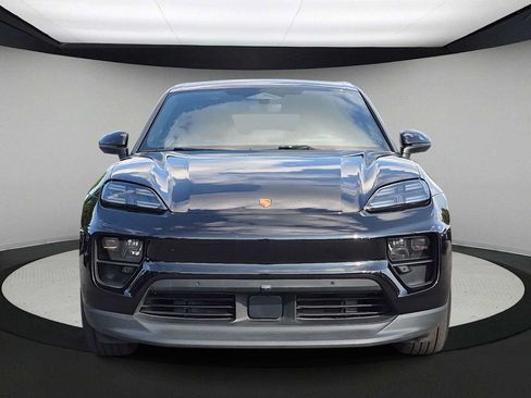 Used 2025 Porsche Macan 4S Electric AWD/4WD image 3