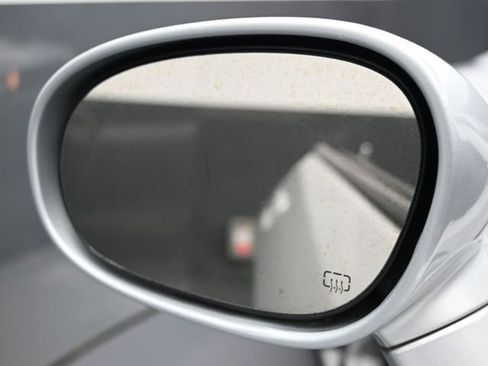 Used 2023 Dodge Challenger GT RWD image 4