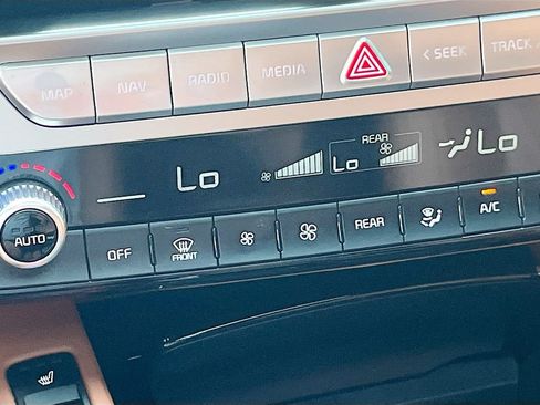 Used 2025 Kia Telluride EX X-Line AWD/4WD image 16