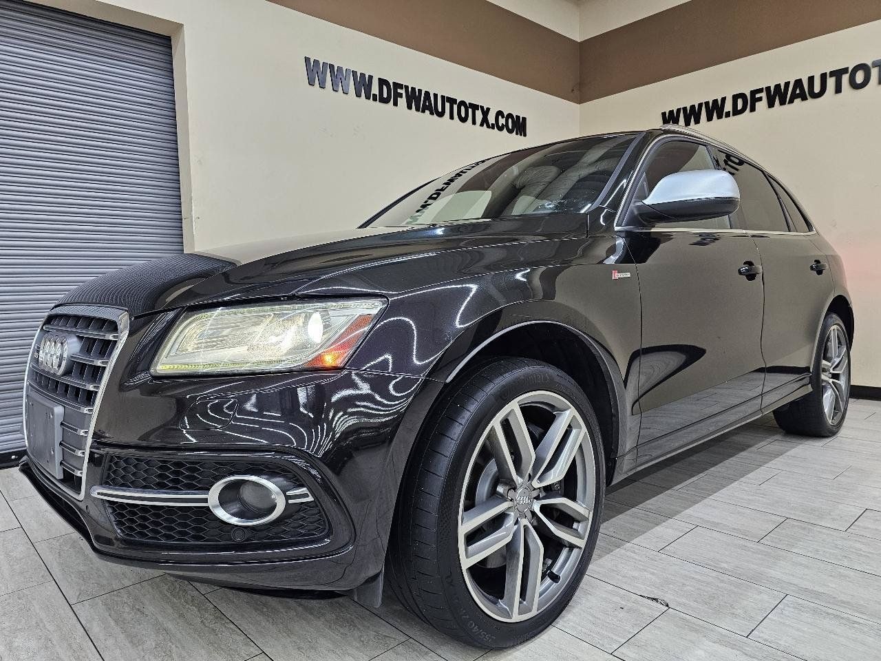 Used 2014 Audi SQ5 Prestige w/ Prestige Package AWD/4WD image 2