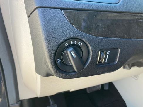 Used 2016 Dodge Grand Caravan SE w/ Quick Order Package 29E SE FWD image 16