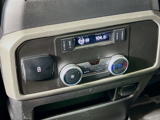 Used 2020 Ford Expedition XLT w/ Equipment Group 201A AWD/4WD image 34