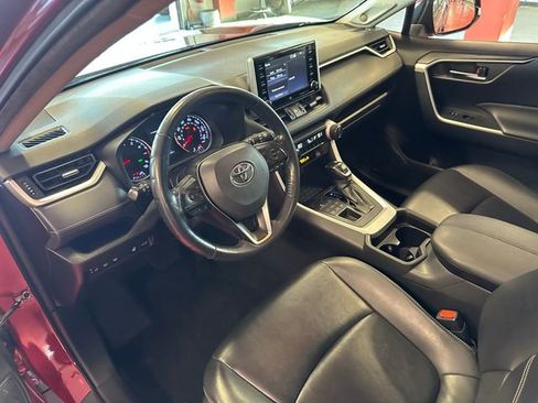 Certified 2019 Toyota RAV4 XLE Premium AWD/4WD image 11
