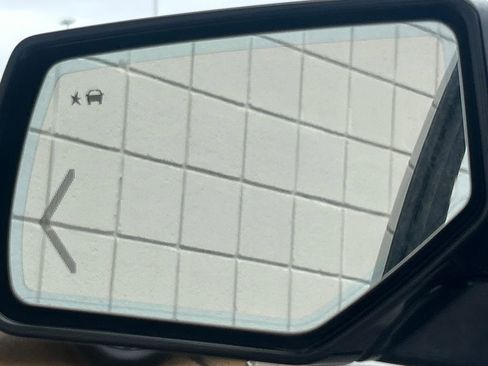 Used 2017 Chevrolet Suburban LT w/ Luxury Package image 45