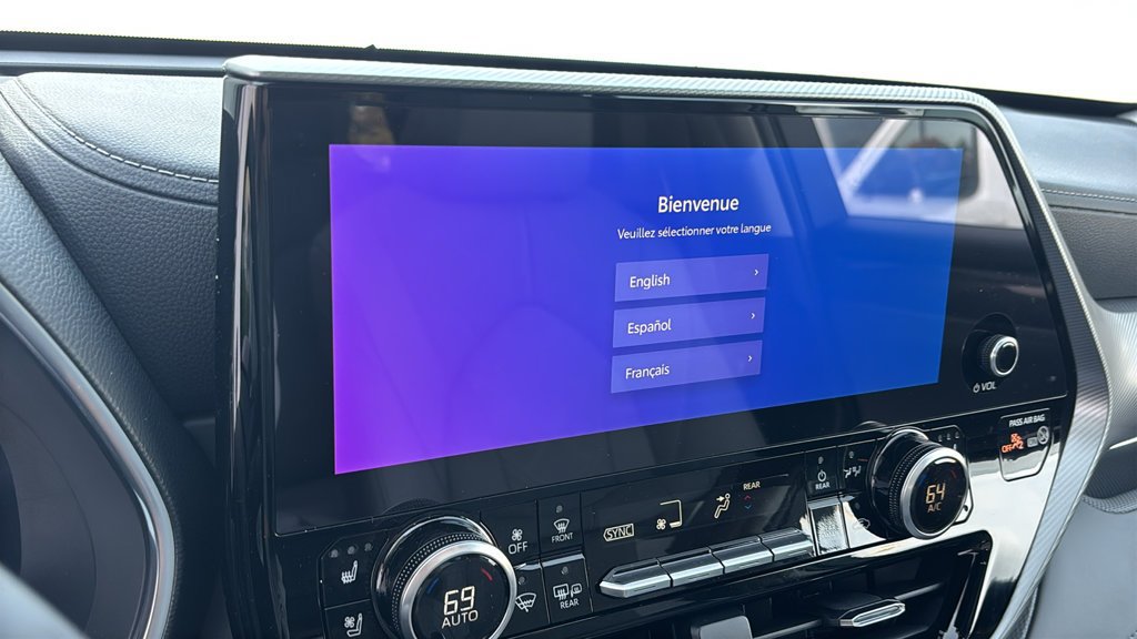 New 2026 Toyota Highlander Platinum AWD/4WD image 18