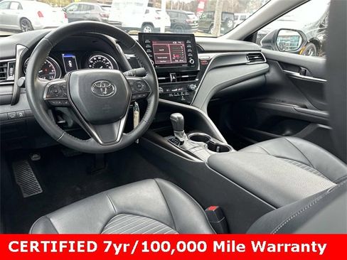 Used 2024 Toyota Camry SE image 13