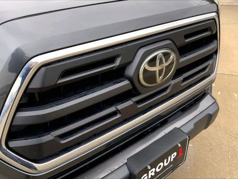 Used 2019 Toyota Tacoma SR5 image 29