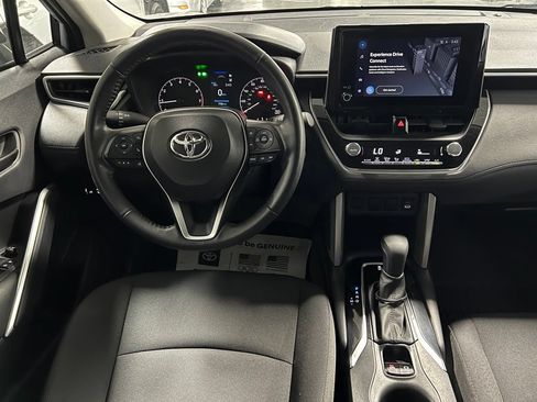 Certified 2023 Toyota Corolla Cross LE FWD image 31