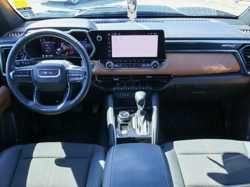 Used 2024 GMC Canyon AT4 image 6