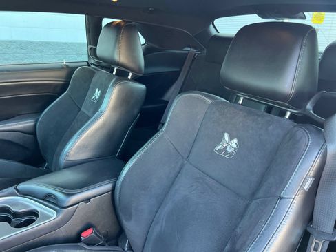Used 2022 Dodge Challenger R/T Scat Pack RWD image 19