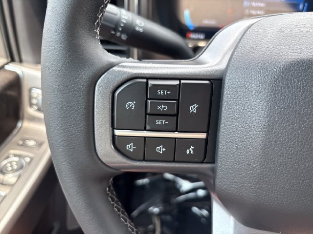 New 2026 Ford F250 Lariat w/ Black Appearance Package AWD/4WD image 12